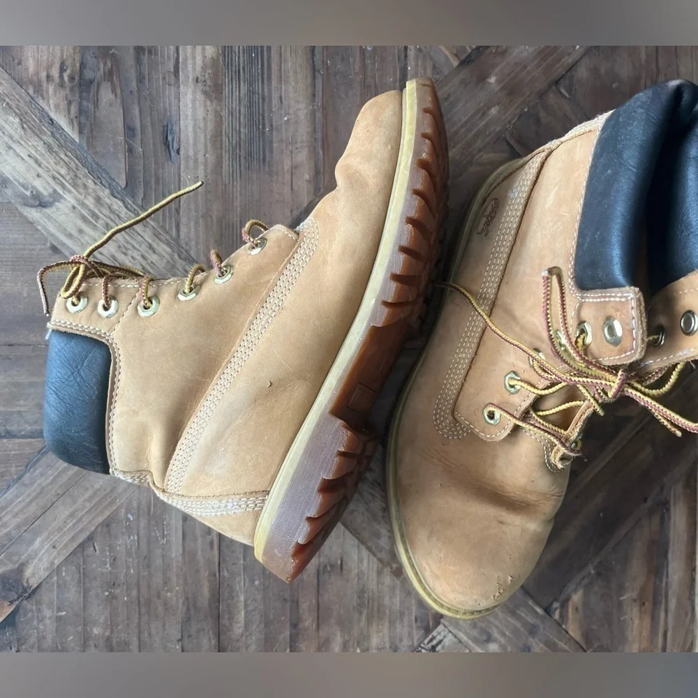 Womens Timberland Boots - Picture 6 of 11
